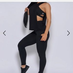 🆕 Bombshell Curve Scrunch Pocket Leggings